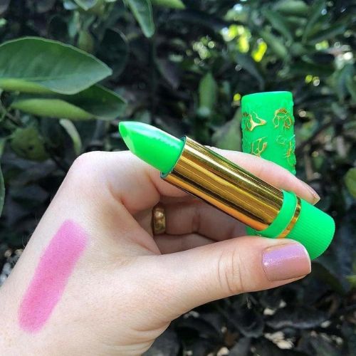 Batom Mágico 24 Horas Kit com 6 Batons de Longa Duração