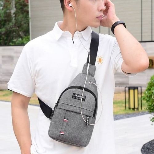 Bolsa Masculina Crossbody Impermeável com Vários Compartimentos Compacta e Funcional